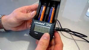 Lii 300.LiitoKala Зарядное устройство. Для аккумуляторов Ni-Cd/Ni-Mh/Li-Ion/AA/AAA