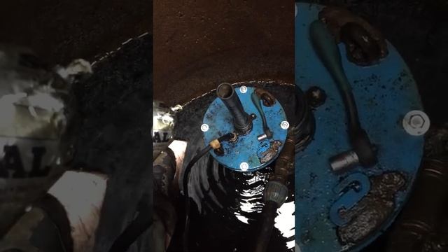 скважина с самоизливом, герметизация кабеля смотреть онлайн