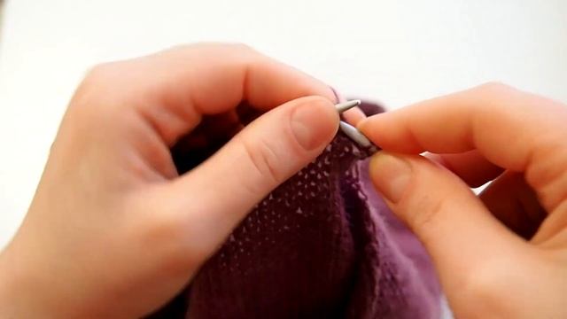 Вяжем спицами джемпер с v-образным вырезом смотреть онлайн