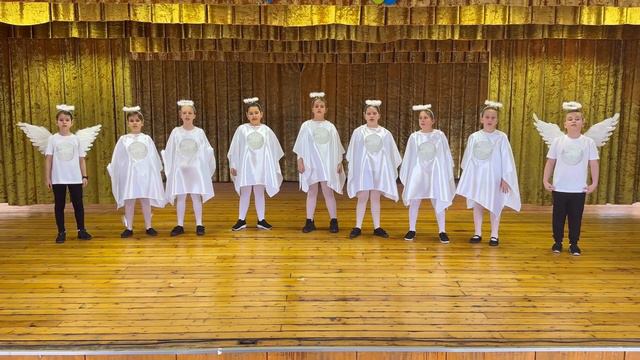 Вокална група "Ангелски гласове", специалност "вокални ансамбли" смотреть онлайн