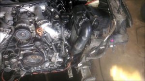 ЗАМЕНА ВОДЯНОГО НАСОСА /  AUDI Q7 / 2008 / 4.2tdi