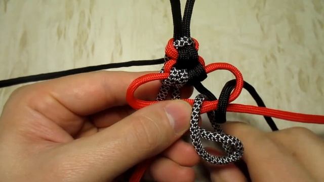 Темляк из паракорда Слэш / How to make a Slant-Wrapped Endless Falls Paracord Lanyard смотреть онлайн