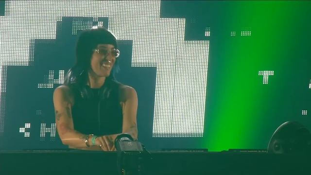 Indira Paganotto | Tomorrowland 2022 - WE1 смотреть онлайн