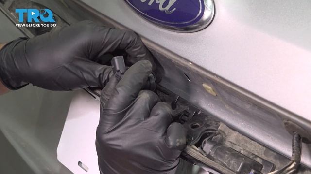 How to Replace Rear View Camera 2011-2019 Ford Explorer смотреть онлайн