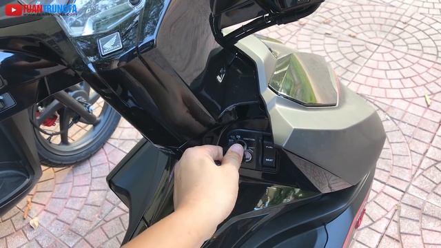 Giá xe Honda Air Blade 2017 Đen Nhám ▶ Tại sao cao? смотреть онлайн