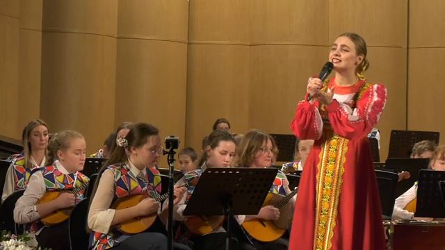 Муз. Л.Афанасьева, сл. И.Шаферана "Гляжу в озера синие" смотреть онлайн