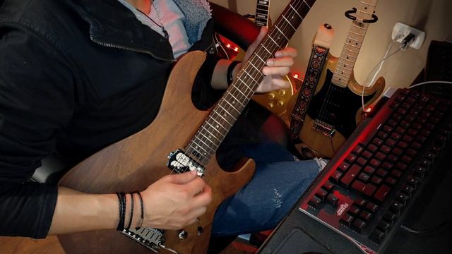 Funky Groove in A Improv / Jam - Ray Flores | Cort G300 Raw смотреть онлайн
