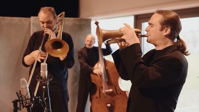 Whisper-Penny® Trombone & Kuhlohorn смотреть онлайн