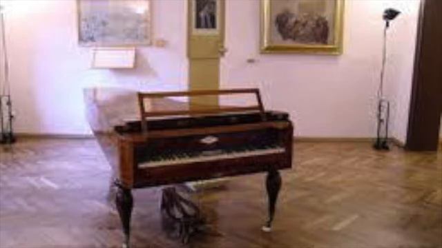 L.v. Beethoven / マンドリンとオルガンの為のソナチネハ短調＆ハ長調 смотреть онлайн