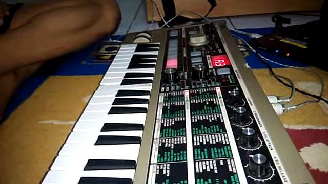 Thirteen - Labil -=Real Cover=- смотреть онлайн