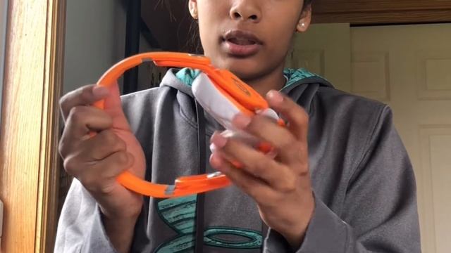 Beats Mixr by Dr. Dre Headphone Unboxing & Review смотреть онлайн