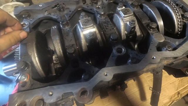 Большое видео, по сборке ДВС Hyundai Tucson 2.0 CRDI, Часть2 смотреть онлайн