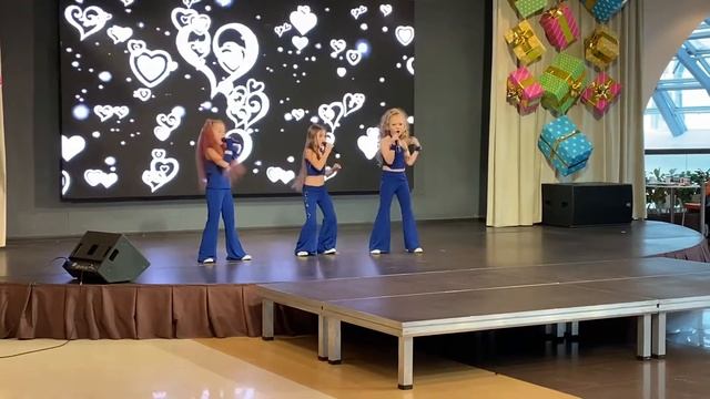 Dance Monkey группа «Трио» Новосибирск смотреть онлайн