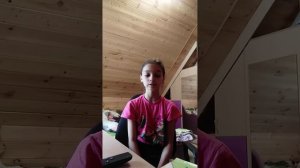 всем привет! Стих Цветаевой. БЕЖИТ ТРОПИНКА С БУГОРКА