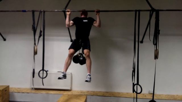 30.06.2015 подтягивание к перекладине с отягощением на 1 повтор смотреть онлайн