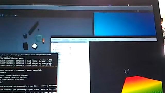Turtlebot2 teleoperated on Nootrix VM with Gazebo and rviz смотреть онлайн