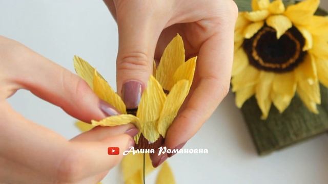 Красивый ПОДСОЛНУХ из бумаги МАСТЕР КЛАСС смотреть онлайн