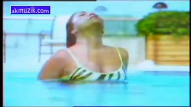 Sibel Can-Üşüyorum смотреть онлайн