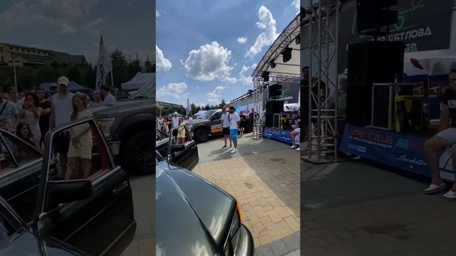 Mercedes W126 & LEOCULT 2021 смотреть онлайн