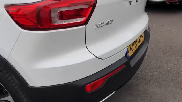 Volvo XC40 2.0 D4 First Edition Auto White Used Car | Wrexham Volkswagen смотреть онлайн