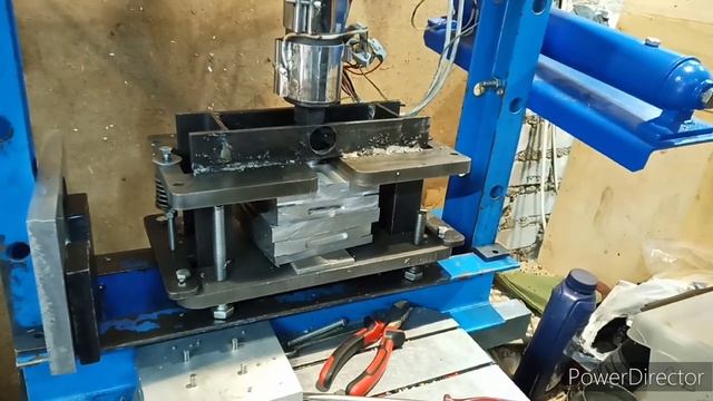 Крышка. Полиэтилен птр 8. Одна деталь в форме. ВЛМ 200. смотреть онлайн