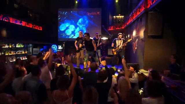 16 — От женщин кругом голова смотреть онлайн