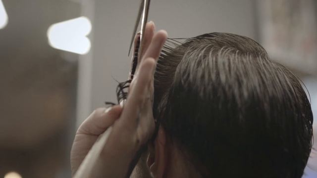 Без волос: стильная мужская стрижка в стиле Винни из "Голяка" смотреть онлайн