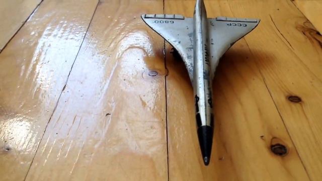 Уникальная дюралюминиевая модель самолета Ту-144 - Rare duraluminium model of Tu-144 смотреть онлайн