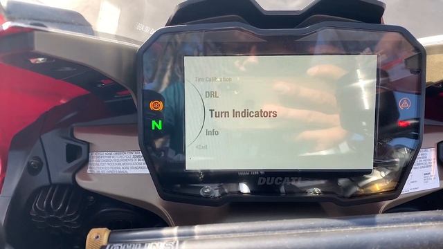 2020 Ducati Panigale V4R / V4S Dash TFT Display Overview (2nd Generation Electronics!)