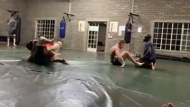 THE REMAINING BEAST ALIVE DROGBA-TJ-SAMBO смотреть онлайн
