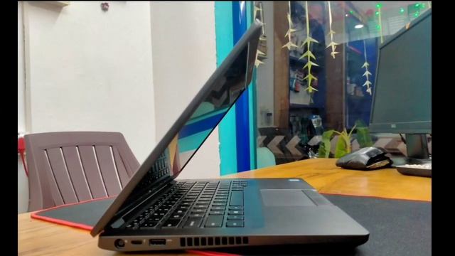 Dell Latitude 5400 Laptop смотреть онлайн