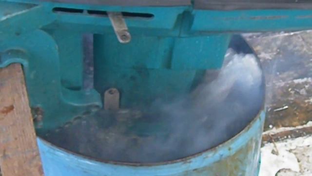 Neptun 23hp Soviet Outboard Motor. Made In 1979. Video1 - Engine Starting.