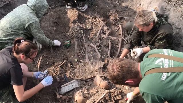 Посещение лагеря поисковиков - Сталинград! смотреть онлайн