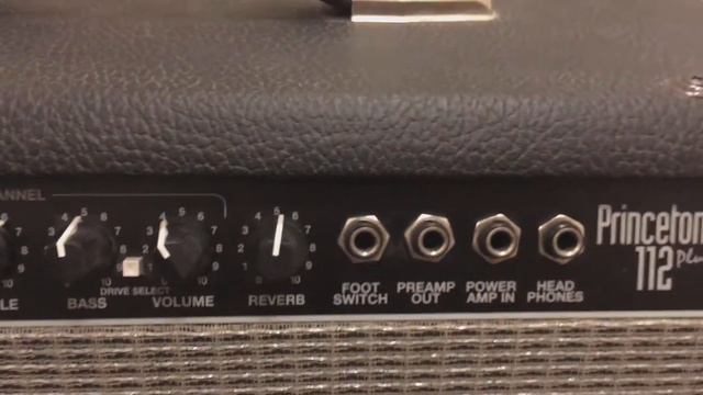 Fender Princeton 112 Plus Amplifier смотреть онлайн