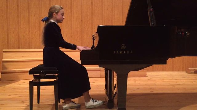 Муравйова Ксенія. К.Черні. Етюд. op.740, no 11.П.Чайковський. " Пролісок" ( з дитячого альбому) смотреть онлайн