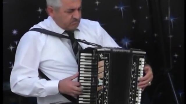 Vaqif Eliyev Qarmon-Segah mugami ve popuriler смотреть онлайн
