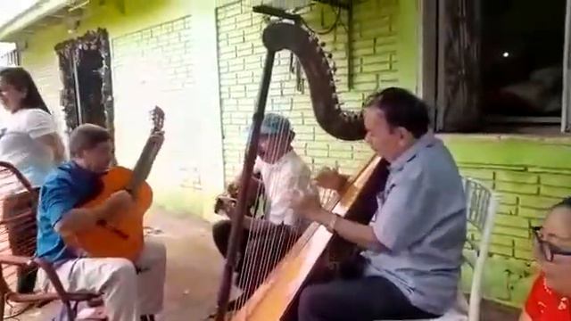 Leonardo Araujo,v Mariano Azcona y Sergio Azcona смотреть онлайн