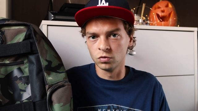 ПОКУПКИ ОДЕЖДЫ И СКЕЙТ СТАФФА (Thredbare, Hype, True Spin, DC Shoes, Diamond, Darkstar, New Balance смотреть онлайн