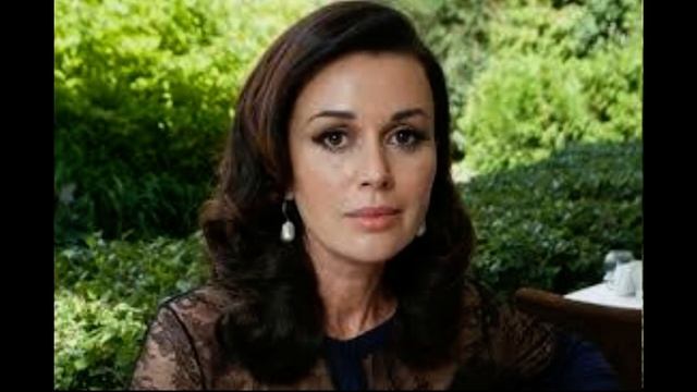 Соседка Заворотнюк: "И волос ее роскошных как будто нет, косыночка на голове. Это все от лекарств…" смотреть онлайн