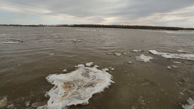 Ледоход на Оби смотреть онлайн