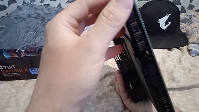 Gigabyte Z790 GAMING X распаковка смотреть онлайн