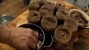 Что можно приготовить из свиной головы в домашних условиях?