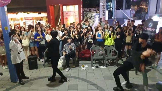 20190814_204346《HyunA_✌Double#RED》#KingdomS(킹덤즈) 현아#빨개요 HongDae(홍대) Busking #SnowHorse