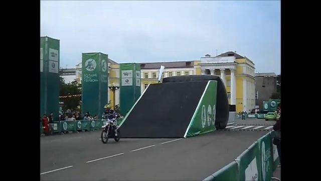 Трюки на мотоциклах