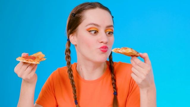 100 Слоев Еды Челлендж | Смешные Моменты от KiKi Challenge смотреть онлайн