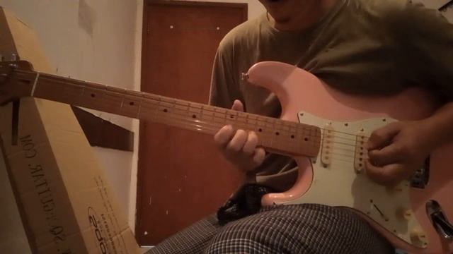 SQOE Sest T-600 Startocaster Guitar( Zoom G5n) смотреть онлайн