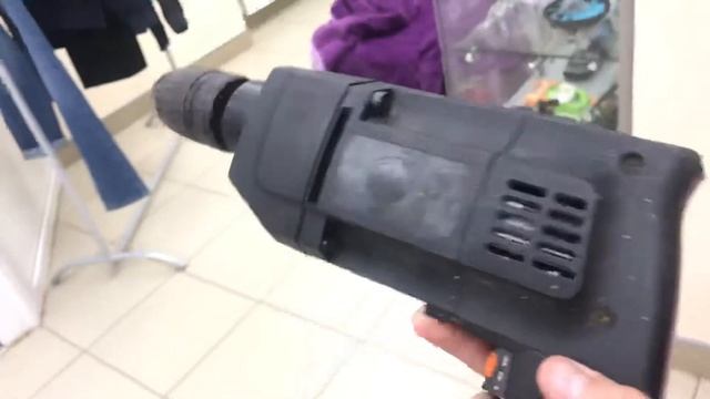 Дрель чёрная смотреть онлайн