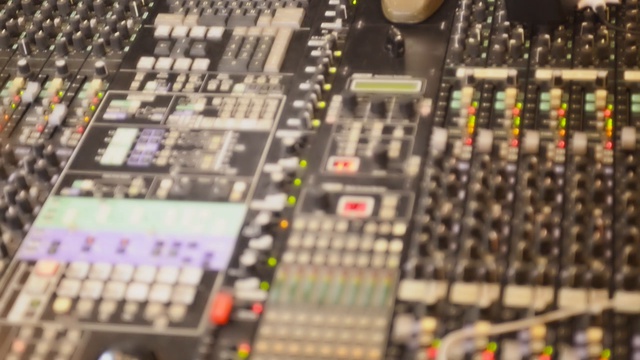 ANGELIKA Ft. StyleWave - Way Back To You 