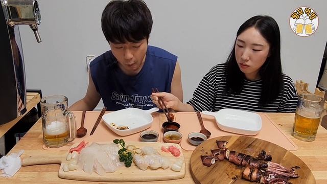 오징어통찜&광어회,초밥&꼴뚜기라면/Steamed squid&flatfish sashimi&sushi&ramen/he squid roe is delicious смотреть онлайн