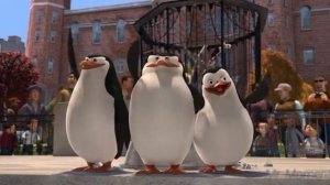 Улыбаемся и машем парни! Улыбаемся и машем. Мадагаскар (2005) год